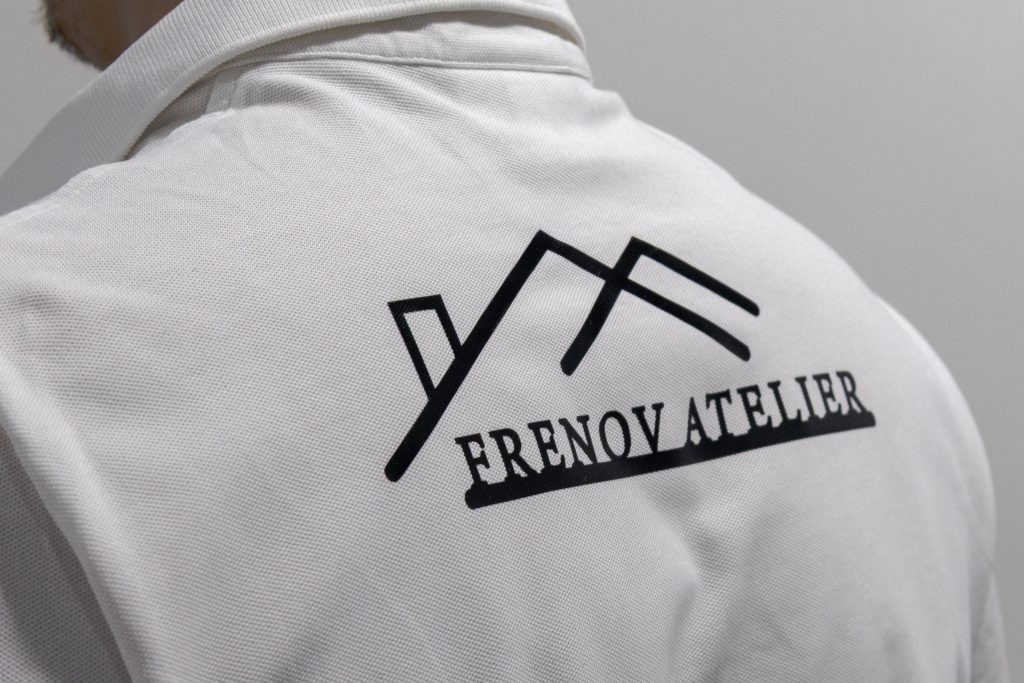 Flocage polo personnalisé professionnel à Grenoble – marquage textile entreprise logo brodé et imprimé